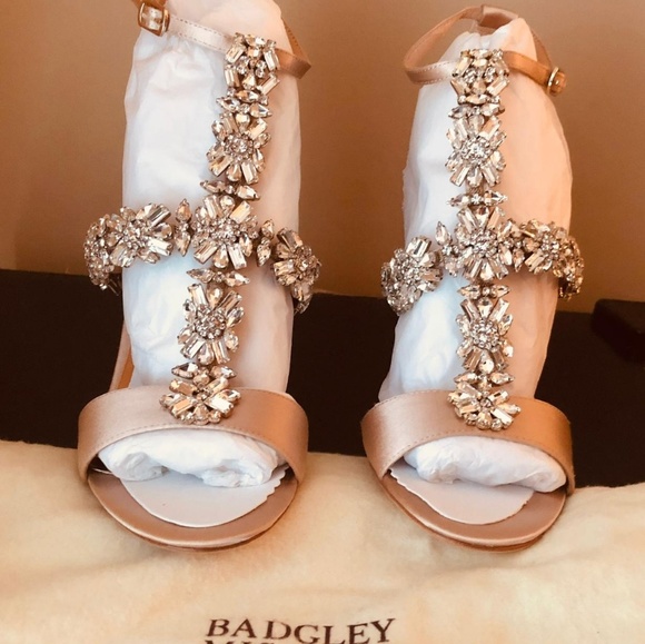 badgley mischka leah